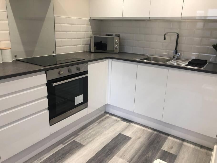 Entire Apartment / Nec / Resorts World / Birmingham Airport Sheldon  Exteriör bild