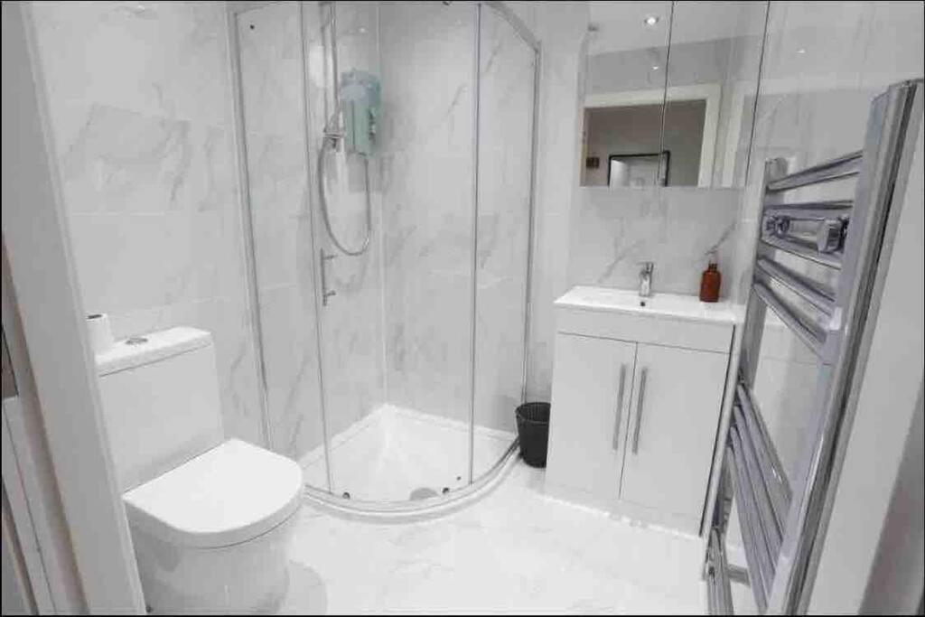 Entire Apartment / Nec / Resorts World / Birmingham Airport Sheldon  Exteriör bild